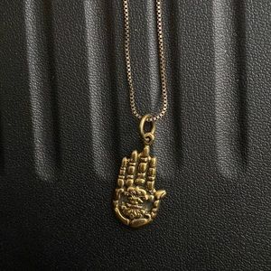 Hand pendant and chain